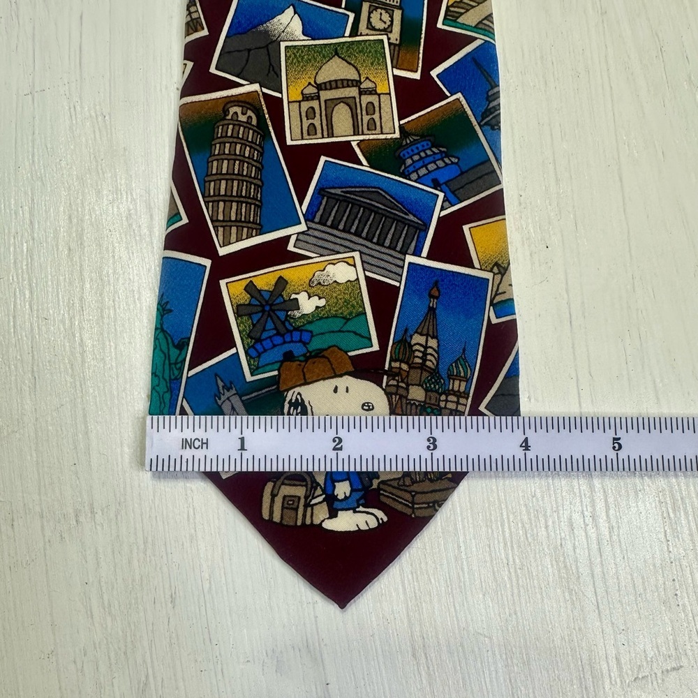 Vintage Peanuts Snoopy World Traveler Silk Tie USA Novelty Travel Landmarks - Picture 7 of 8